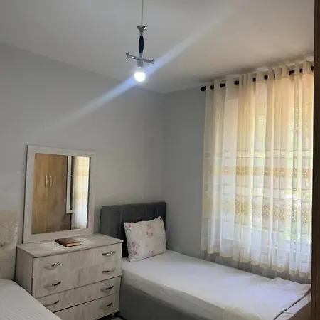 Appartamento Sark Lezhë